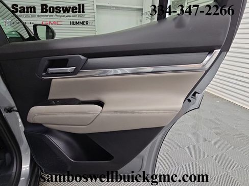 New 2026 GMC Terrain Elevation w/ Elevation Premium Package AWD/4WD image 36