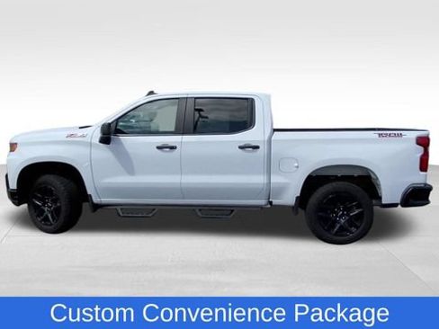 Certified 2022 Chevrolet Silverado 1500 Custom Trail Boss w/ LPO, Dark Essentials Package AWD/4WD image 6