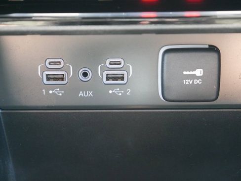 Used 2024 Jeep Grand Cherokee L Limited w/ Black Appearance Package image 20