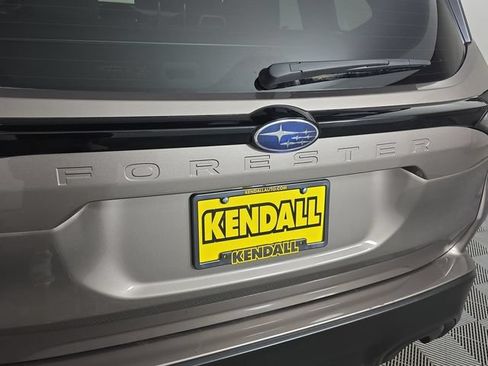Certified 2025 Subaru Forester Premium AWD/4WD image 10