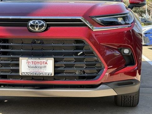 New 2026 Toyota Grand Highlander Platinum image 9