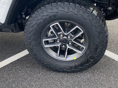 New 2026 Jeep Gladiator Mojave image 11