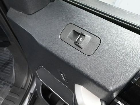 Used 2022 Ford F250 Lariat w/ Tremor Off-Road Package image 49