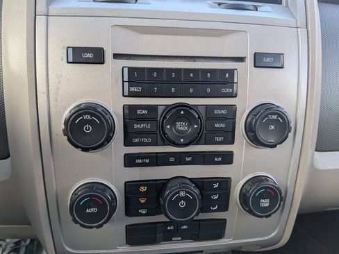 Used 2008 Ford Escape image 24