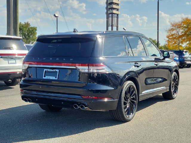 Used 2024 Lincoln Aviator Black Label w/ Jet Package AWD/4WD image 4