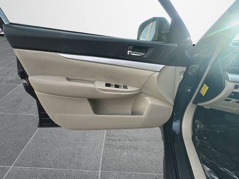 Used 2012 Subaru Outback 2.5i Premium w/ All-Weather Pkg image 32