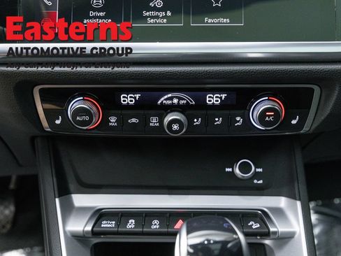 Used 2025 Audi Q3 2.0T Premium AWD/4WD image 19