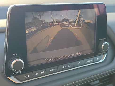 Certified 2025 Nissan Rogue S image 28