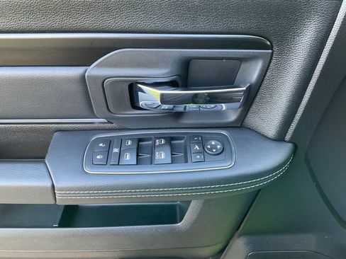 Used 2017 RAM 1500 Sport RWD image 15