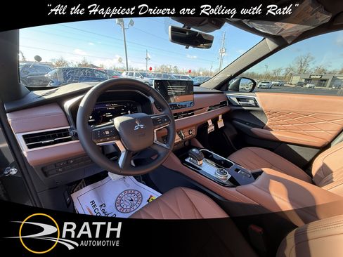 New 2026 Mitsubishi Outlander SEL image 14