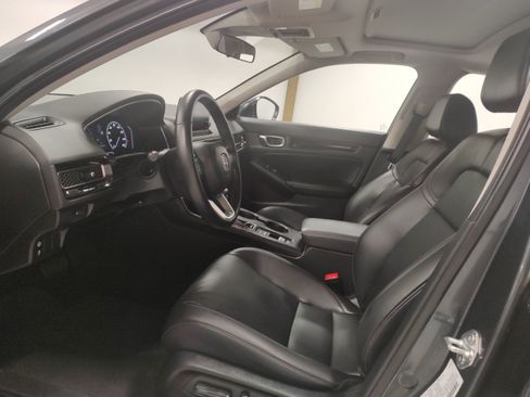 Used 2024 Honda Civic EX-L image 10