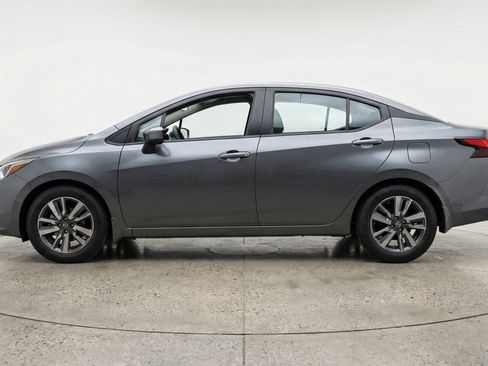Used 2025 Nissan Versa SV FWD image 5