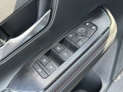 New 2026 Nissan Kicks SR image 3