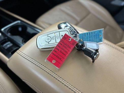 Used 2021 Lincoln Corsair Reserve w/ Equipment Group 201A image 33