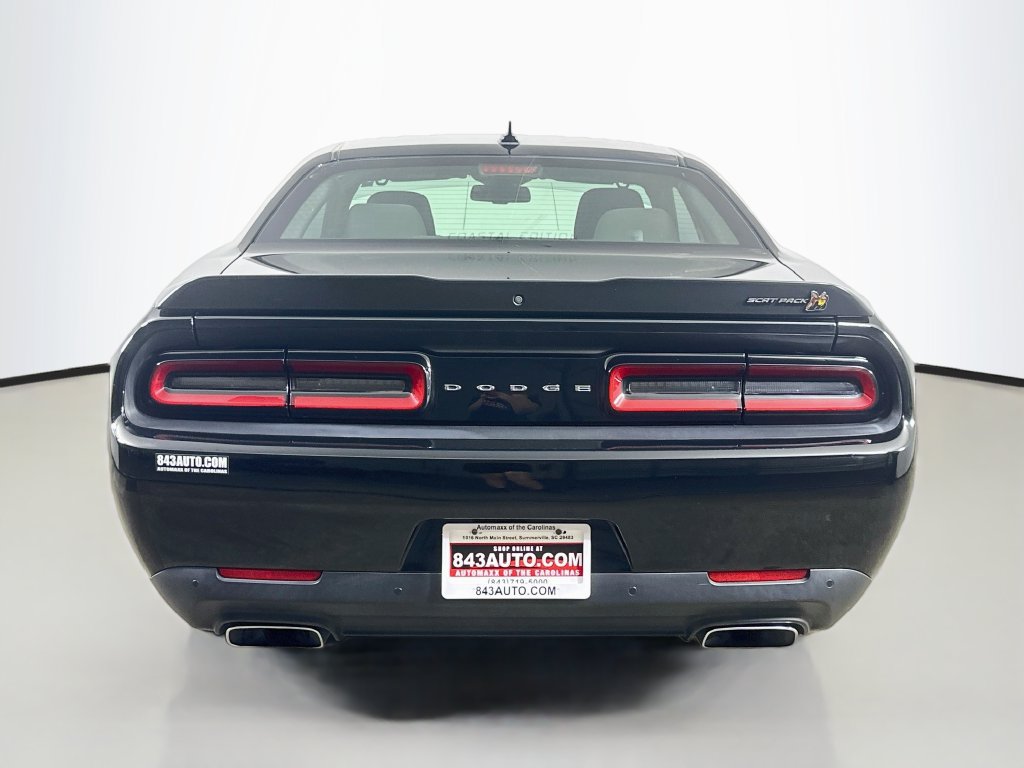 Used 2022 Dodge Challenger R/T Scat Pack RWD image 6