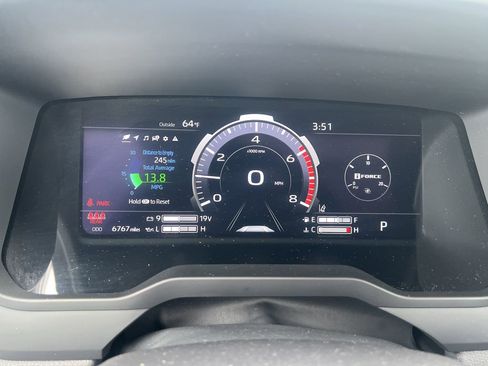 New 2025 Toyota Tundra Limited image 18