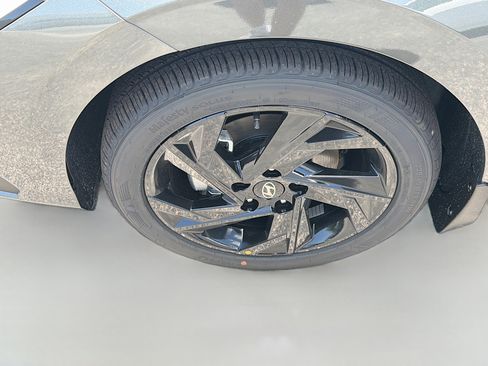 New 2026 Hyundai Elantra Sport FWD image 23