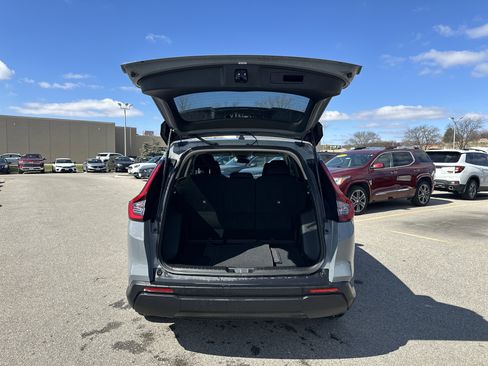 Used 2025 Honda CR-V LX image 10