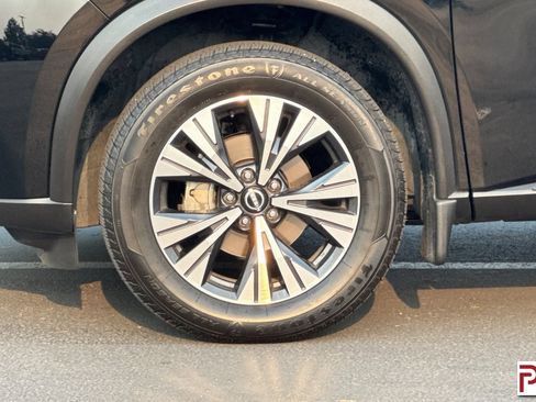 Used 2023 Nissan Rogue SV FWD image 33