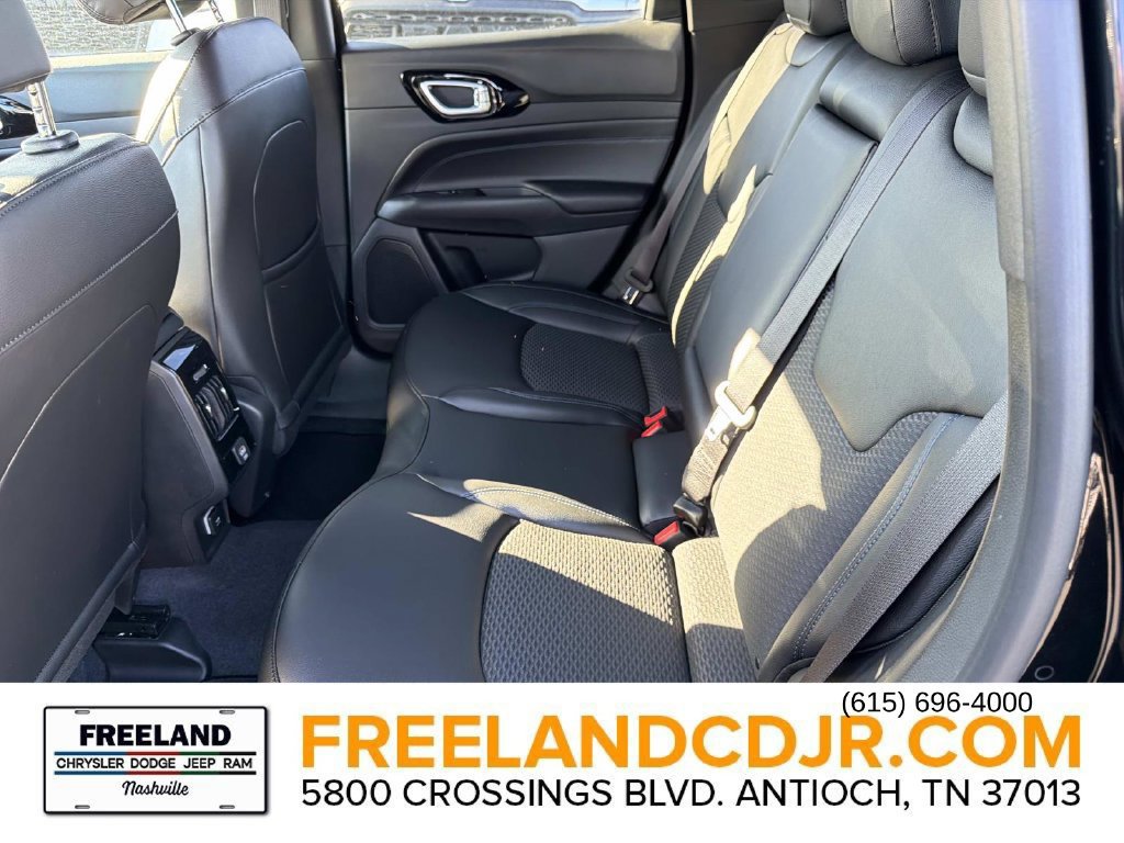 New 2026 Jeep Compass Latitude AWD/4WD image 14