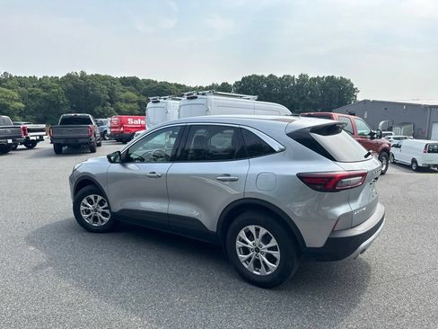 Used 2023 Ford Escape Active w/ Tech Pack #1 AWD/4WD image 4