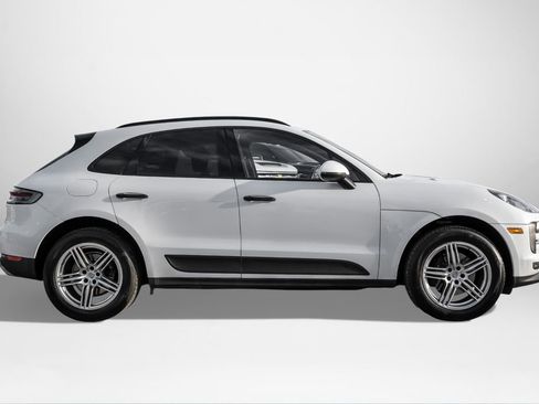 Used 2020 Porsche Macan Base image 5