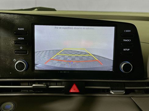 Used 2022 Hyundai Elantra SEL w/ Convenience Package image 25