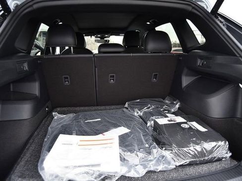 New 2026 Volkswagen Tiguan SE R-Line image 25