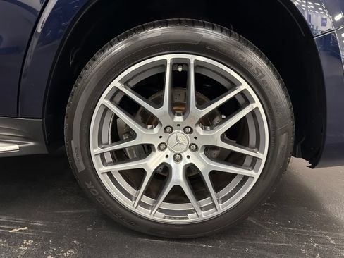Certified 2019 Mercedes-Benz GLS 63 AMG 4MATIC image 18