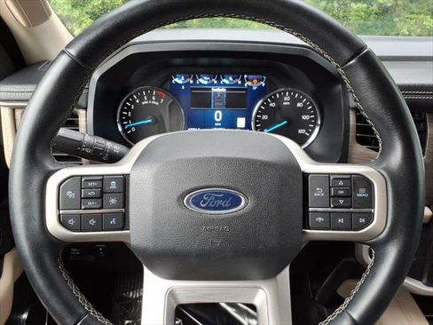 Used 2022 Ford Expedition Limited AWD/4WD image 20