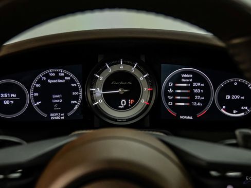 Used 2021 Porsche 911 Turbo S image 82