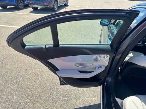 Used 2016 Mercedes-Benz C 300 4MATIC Sedan image 35