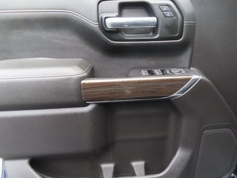 Used 2020 Chevrolet Silverado 1500 LT w/ All-Star Edition image 10