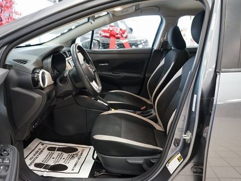 Used 2021 Nissan Versa SV image 23