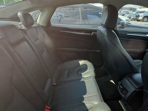 Used 2020 Ford Fusion Titanium FWD image 12