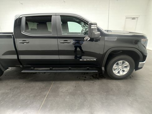 Used 2024 GMC Sierra 1500 Pro w/ Pro Value Package AWD/4WD image 10