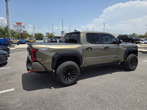 Used 2025 Toyota Tacoma TRD Off-Road AWD/4WD image 16
