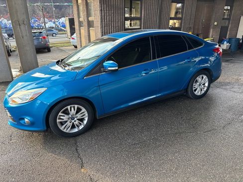 Used 2012 Ford Focus SEL image 1