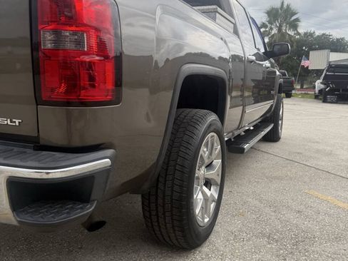Used 2014 GMC Sierra 1500 SLT w/ SLT Crew Cab Value Package AWD/4WD image 10