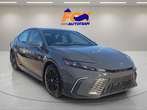 New 2026 Toyota Camry SE image 6