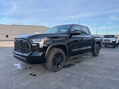 Used 2024 Toyota Tundra Limited w/ TRD Off-Road Package image 3