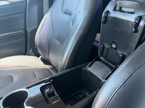 Used 2016 Ford Fusion Titanium FWD image 31