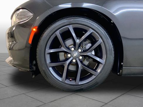 Used 2020 Dodge Charger SXT w/ Blacktop Package RWD image 10