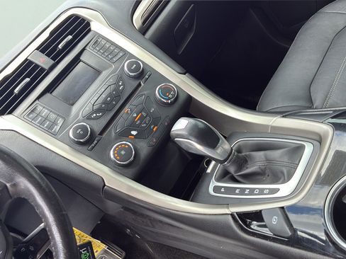Used 2016 Ford Fusion SE w/ Equipment Group 202A FWD image 33