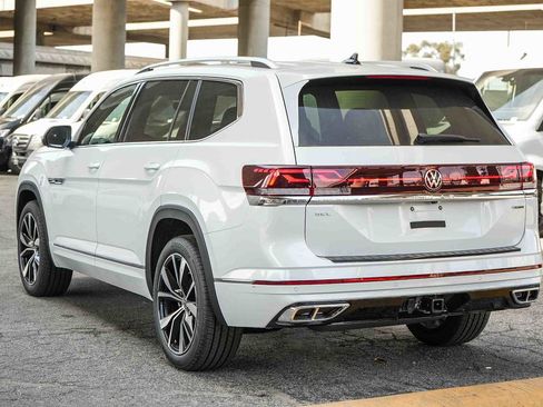 New 2026 Volkswagen Atlas SEL Premium R-Line image 8