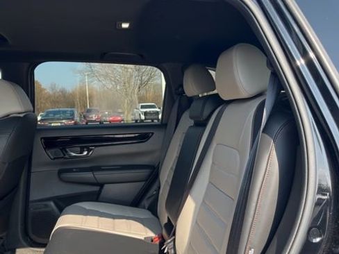 Used 2023 Honda CR-V Sport Touring image 12