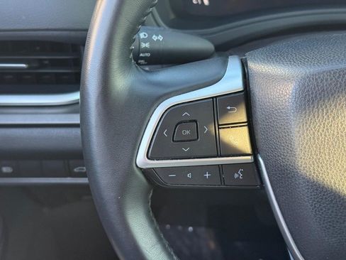 Certified 2025 Toyota Grand Highlander AWD image 22