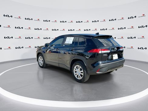 Used 2024 Toyota Corolla Cross L image 6