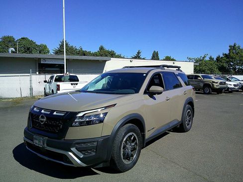 Used 2023 Nissan Pathfinder Rock Creek AWD/4WD image 1