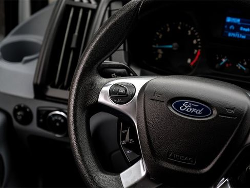 Used 2019 Ford Transit 350 XLT image 13